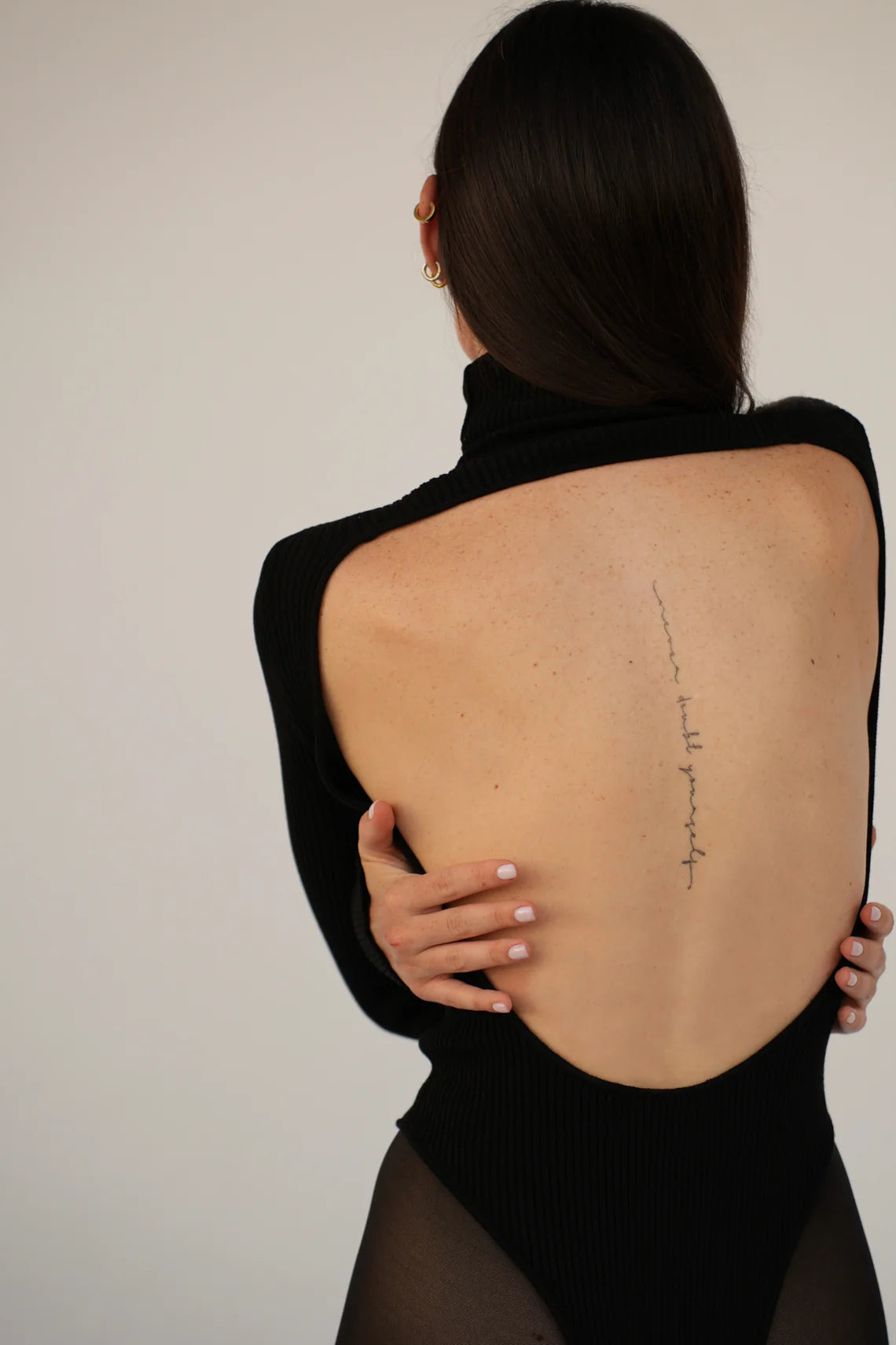 TURTLENECK BODYSUIT BLACK