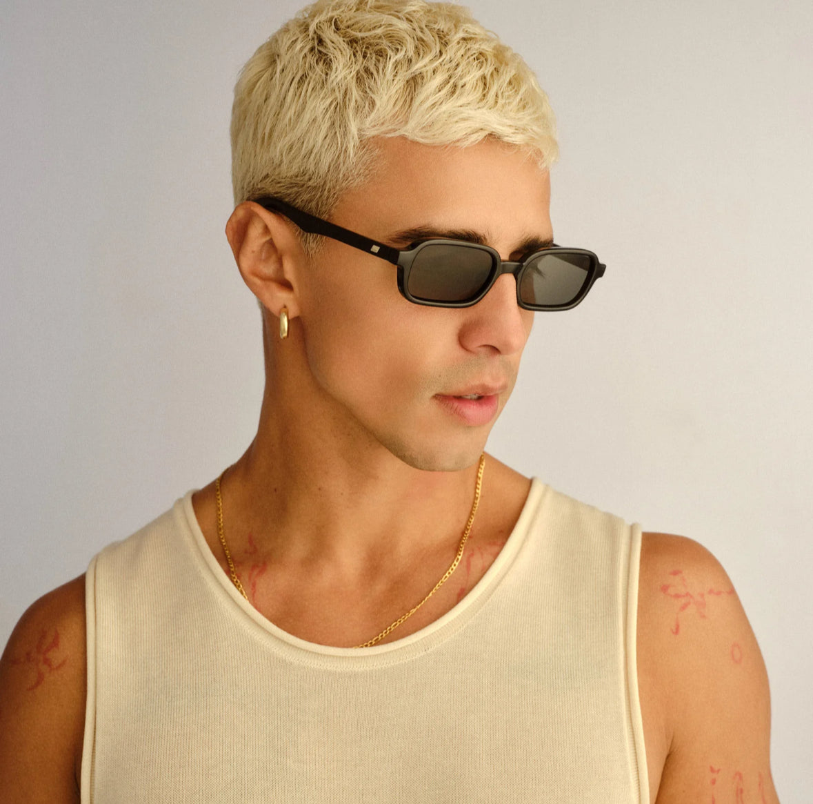 PILFERER BLACK SUNGLASSES