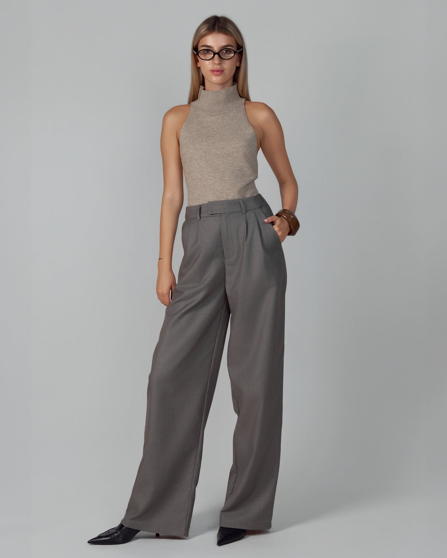 TURTLENECK SLEEVELESS