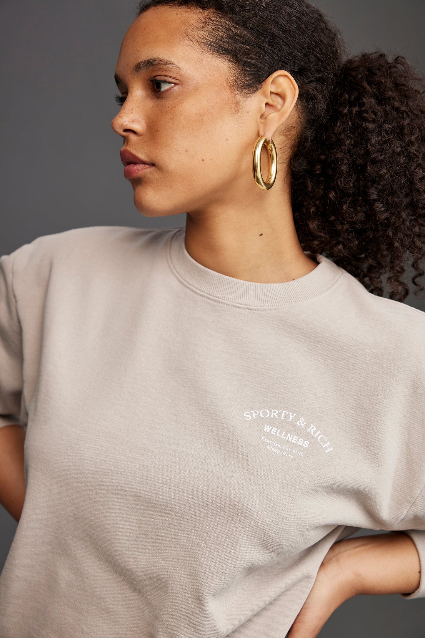 Wellness crewneck dove/white