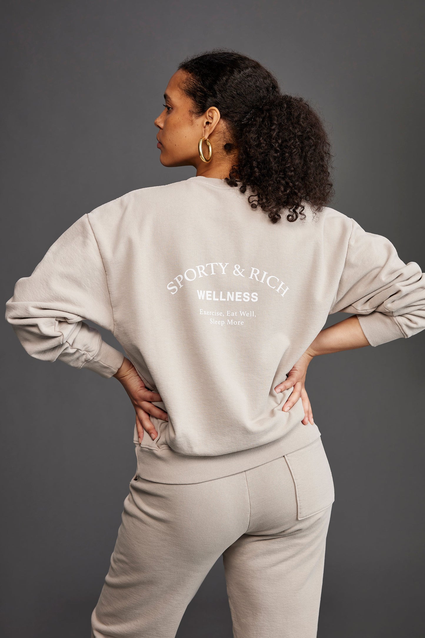 Wellness crewneck dove/white