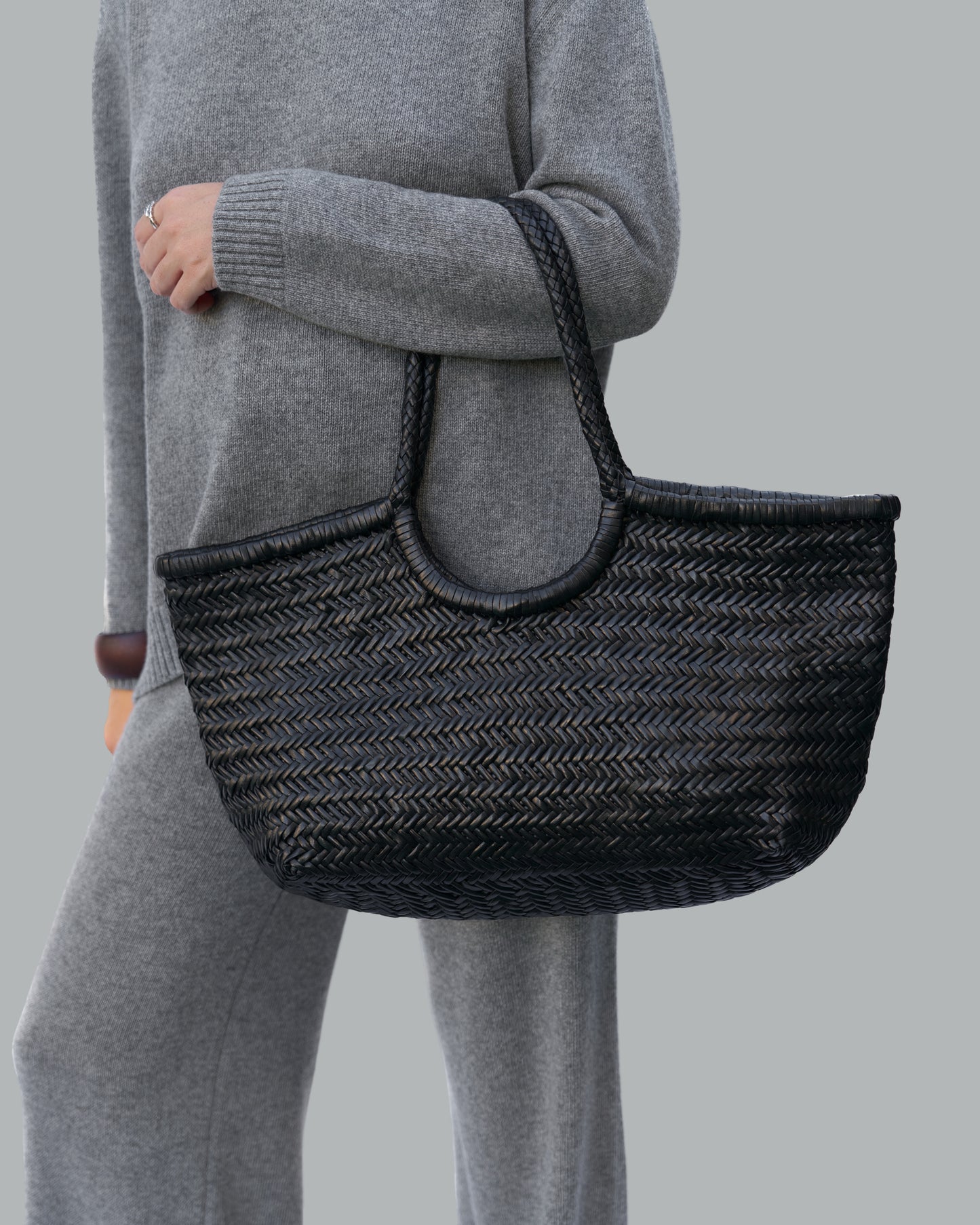 LEATHER HANDMADE BLACK BAG