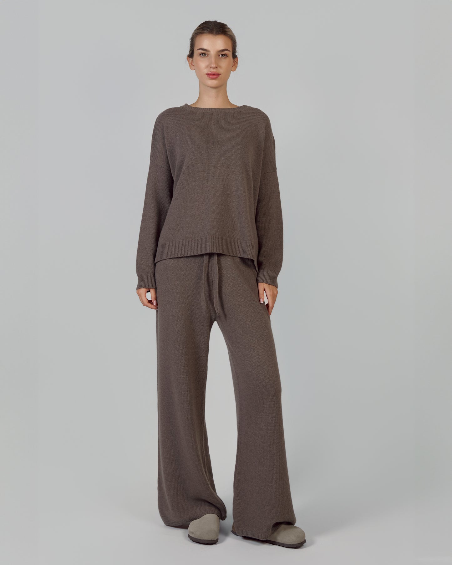 MERINO WOOL AND CASHMERE SUIT TAUPE