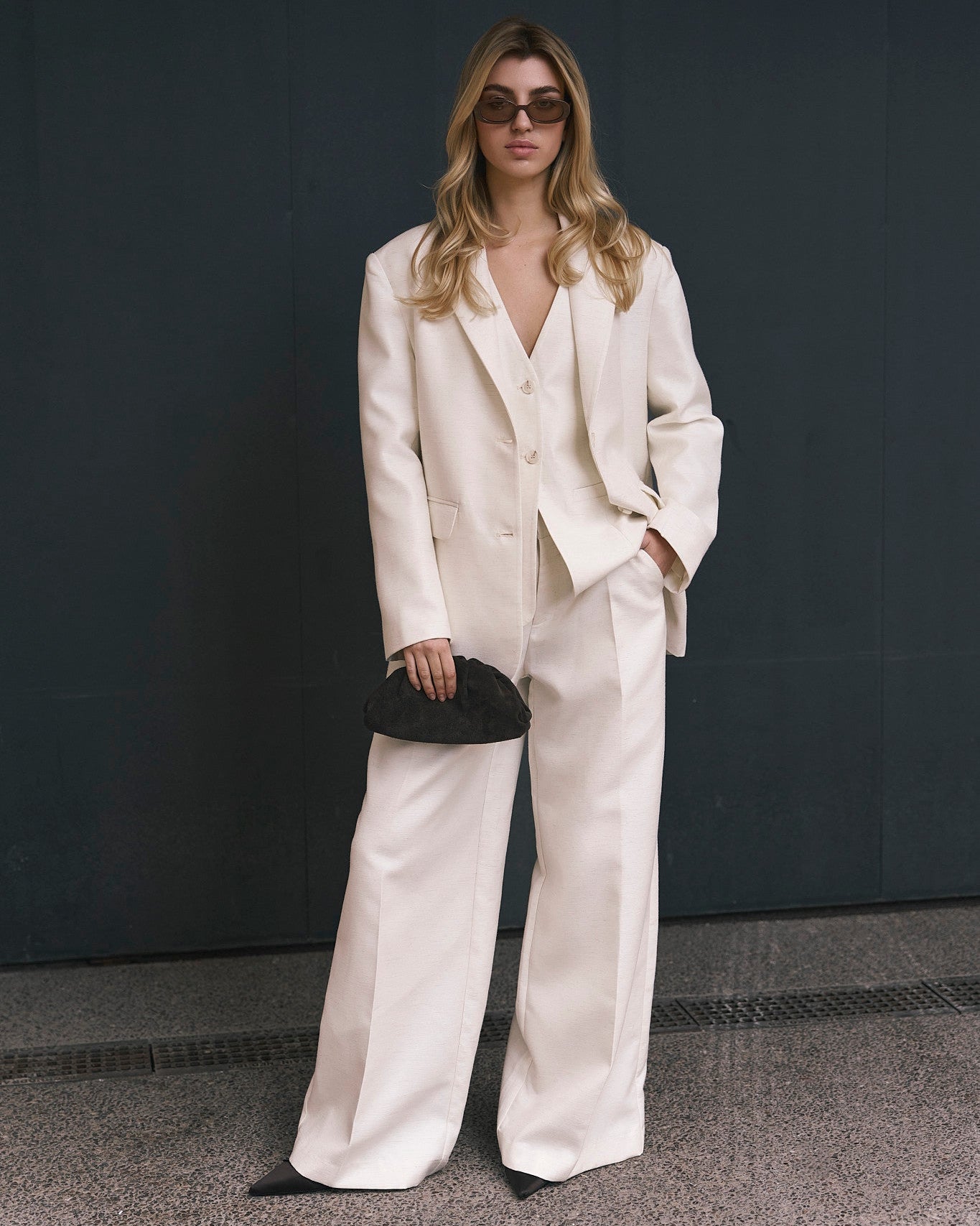 VEST IN MILK TONE
