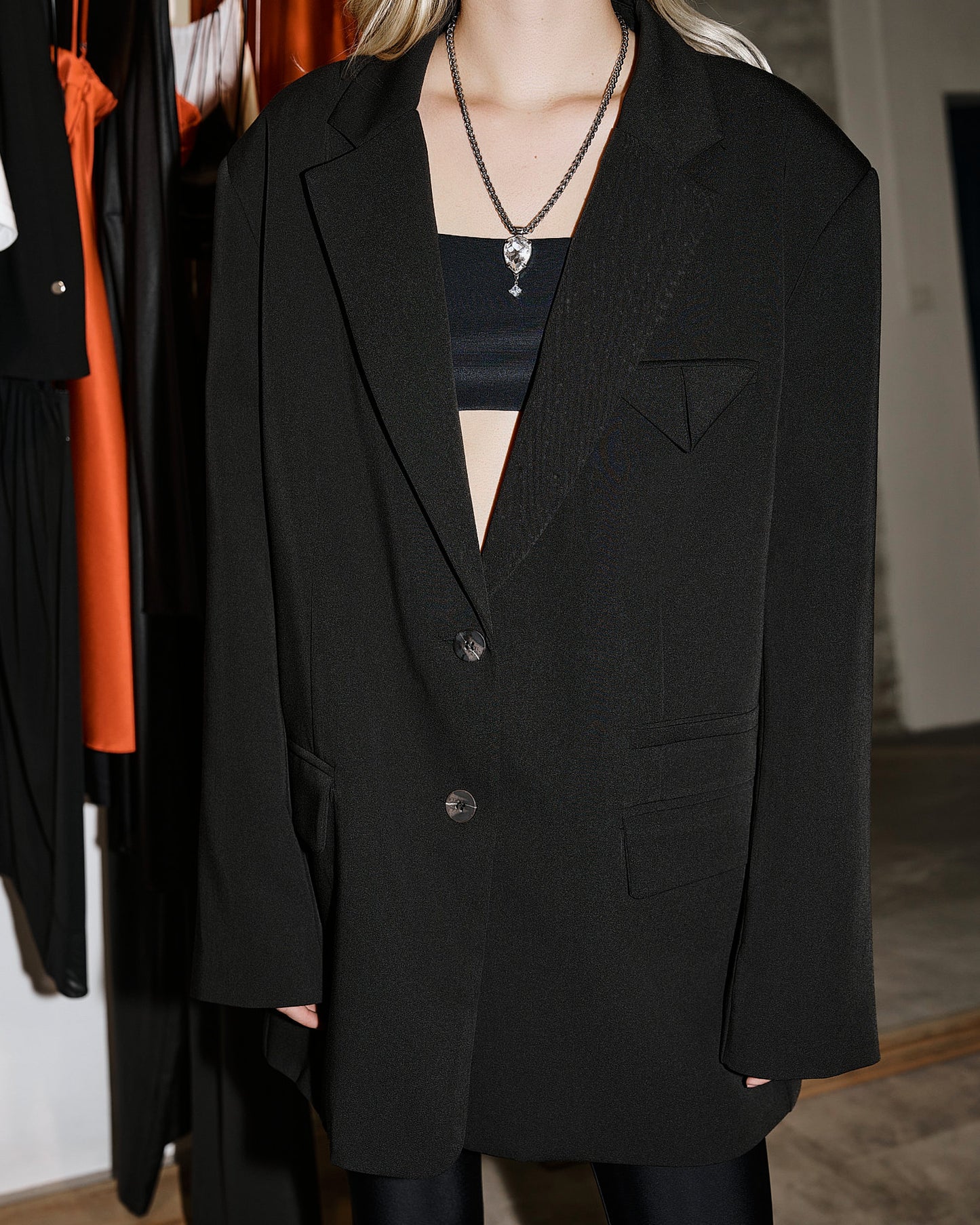 CLASSIC BLACK JACKET