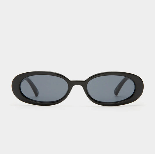 Outta love tort sunglasses