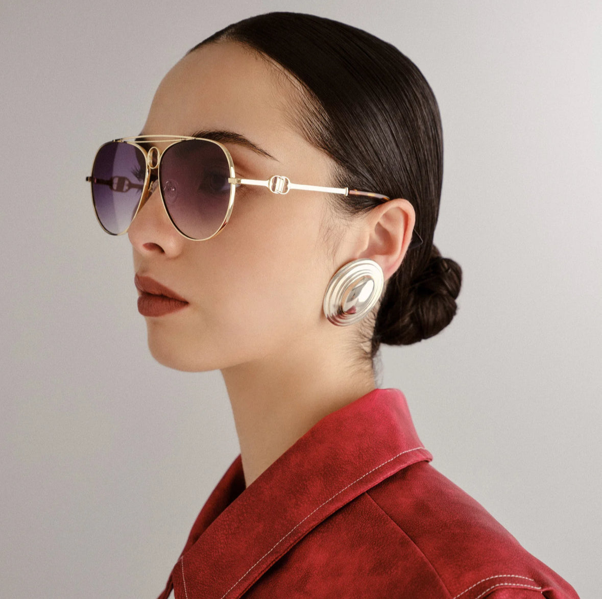 Abracadabra bright gold black sunglasses