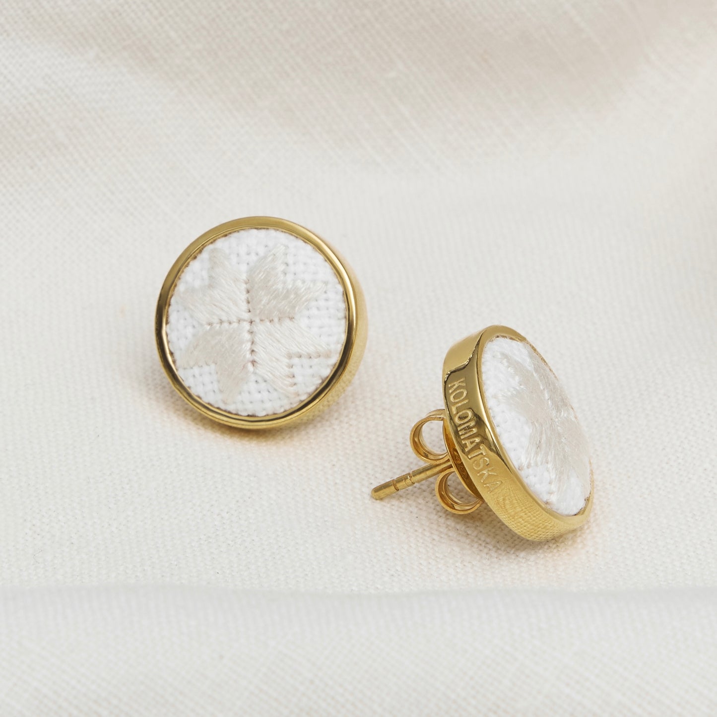 EMBROIDERED EARRINGS gold