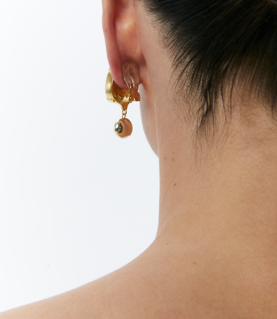 “RADIANCE” CLIP EARRINGS GOLDEN